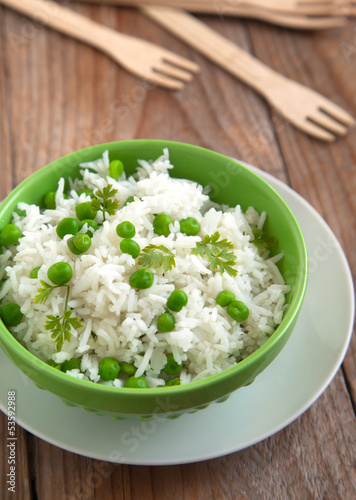 Rice with green peas
