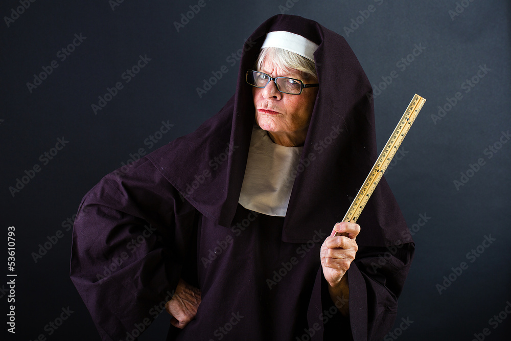 Fotografia mean nun