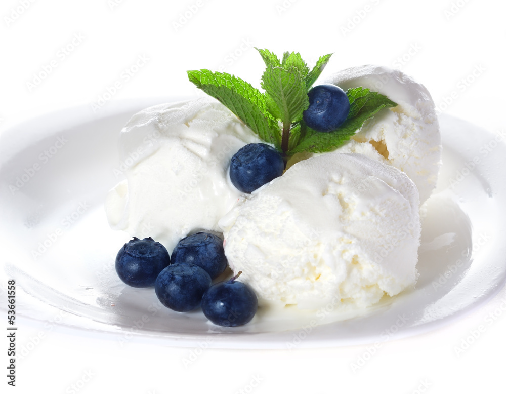 Vanilla ice cream with mint and blueberries Vanilla ice cream with mint and blueberries