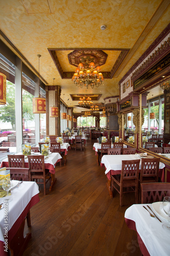 Canvas Print Italian restaurant in Shanghai
