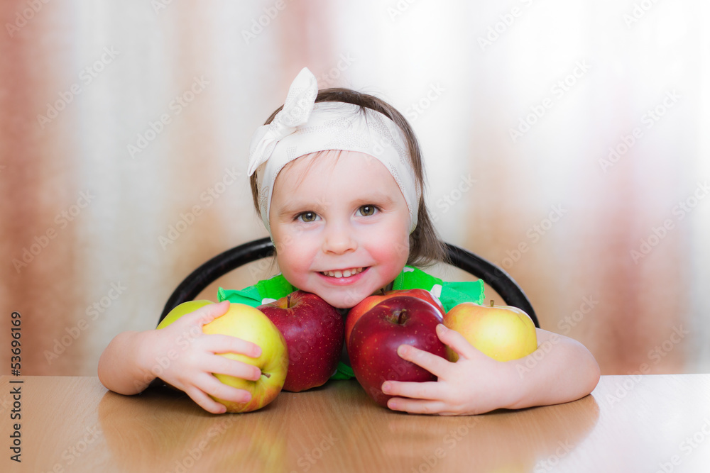 Fototapeta premium Happy Kid with apples.