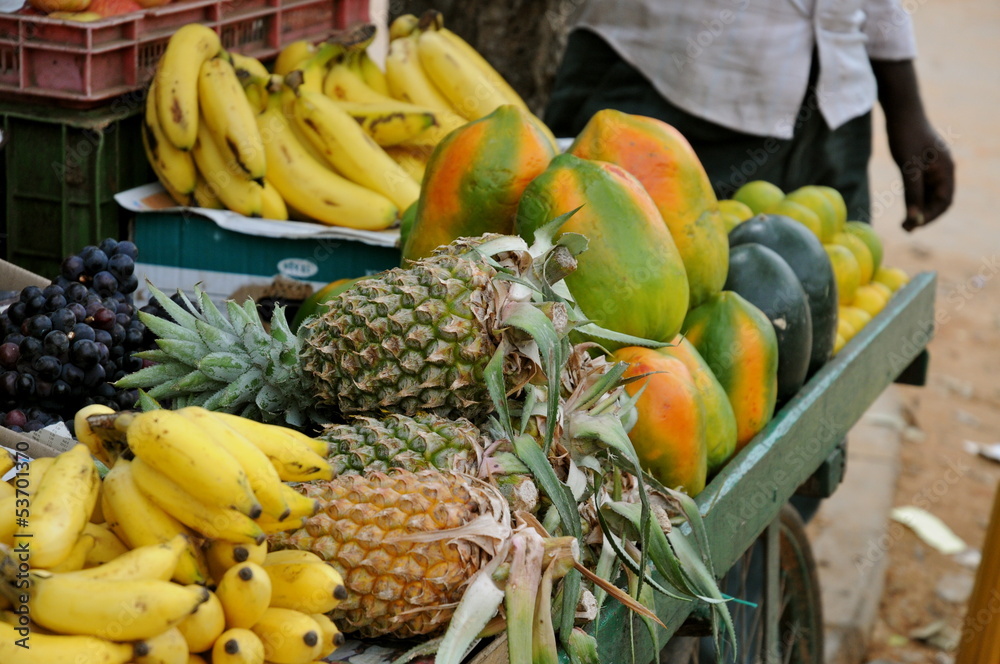 Obststand Markt StockFoto Adobe Stock