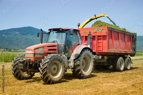 farming red tractor