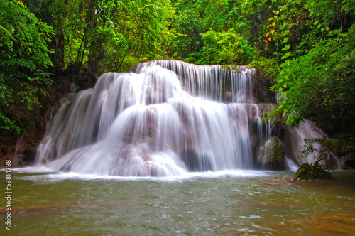 Fototapeta Naklejka Na Ścianę i Meble -  Waterfall in deep rain forest jungle (Huay Mae Kamin Waterfall i