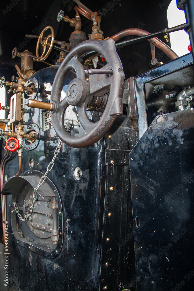 Fototapeta premium Commandes d'une locomotive à vapeur