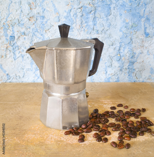 Fototapeta italian coffeemaker / espresso machine, with fresh coffee beans