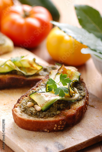 crostoni al pesto genovese e zucchine photo