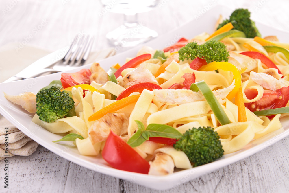 pasta with fried chicken and vegetables pasta with fried chicken and vegetables