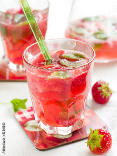strawberry mojito or lemonade