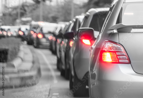 Canvastavla Car queue in the bad traffic road