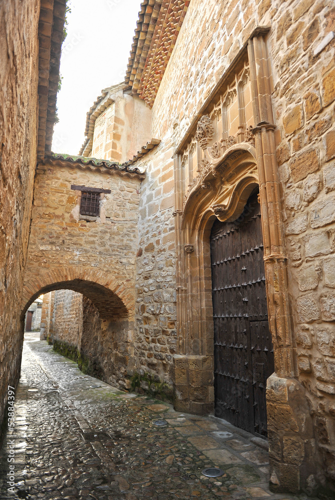 Puerta y arco del Perdón, Baeza