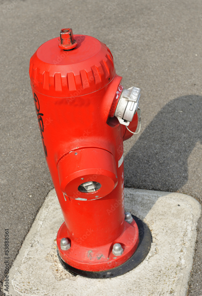 Red fire hydrant