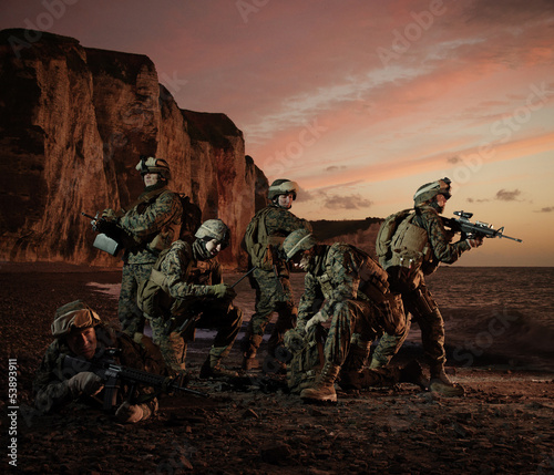 The landing of American marines in Normandy. Regrouping.