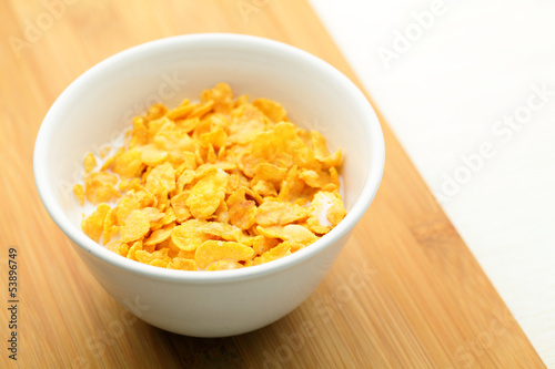 Corn flake in bowl