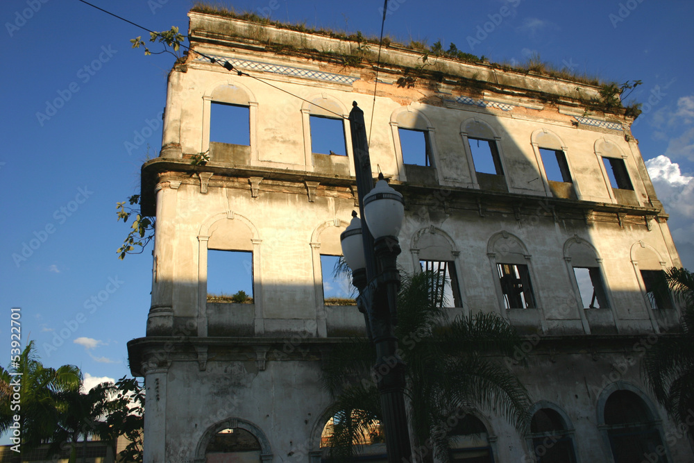 Ruined building in Santos - Casarao do Valongo