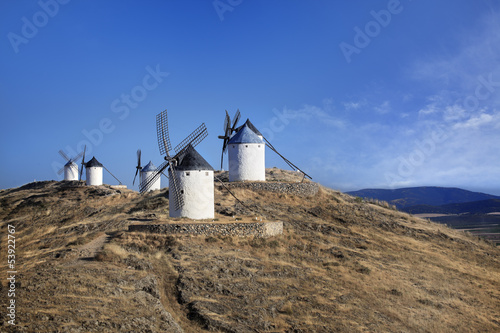 Moulins de Don Quichotte à Consuegra - Espagne photo