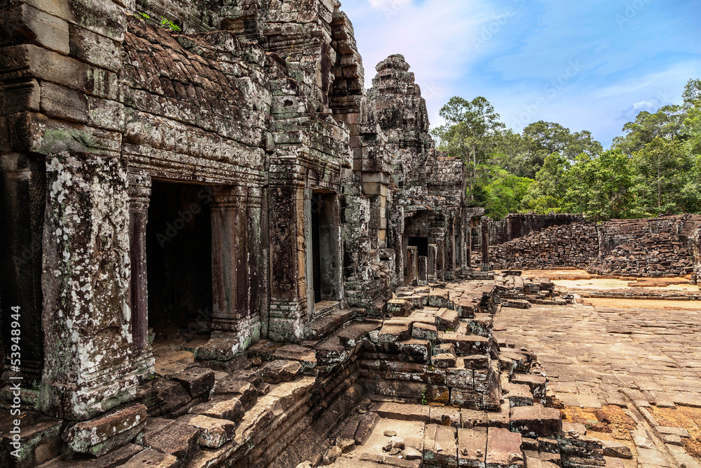 Fototapeta premium The ruins of Angkor Thom Temple in Cambodia