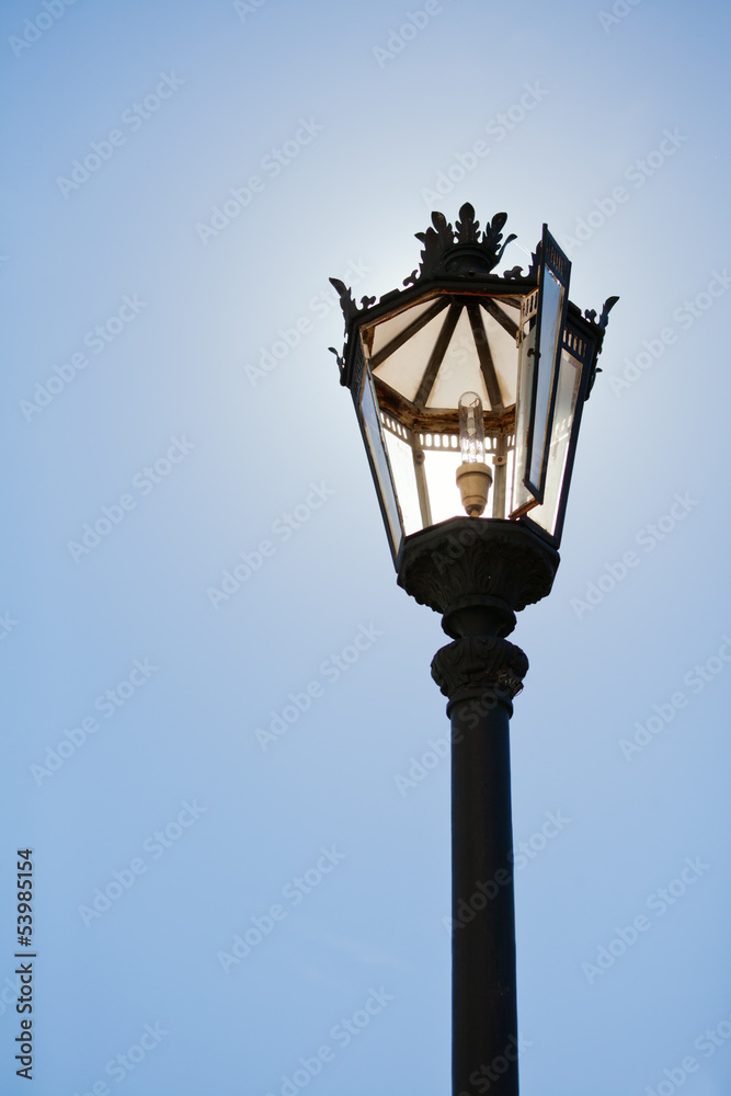 antike Straßenlampe