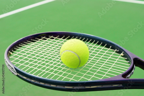 Tennis racket with ball © Sylvie Bouchard