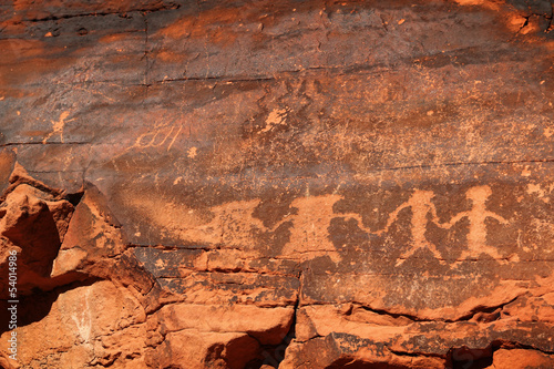 фотографія Petroglyphs