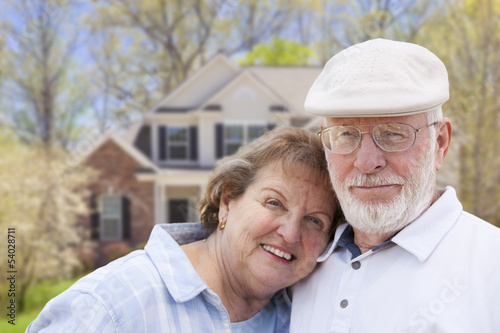Happy Senior Couple in Fron...
