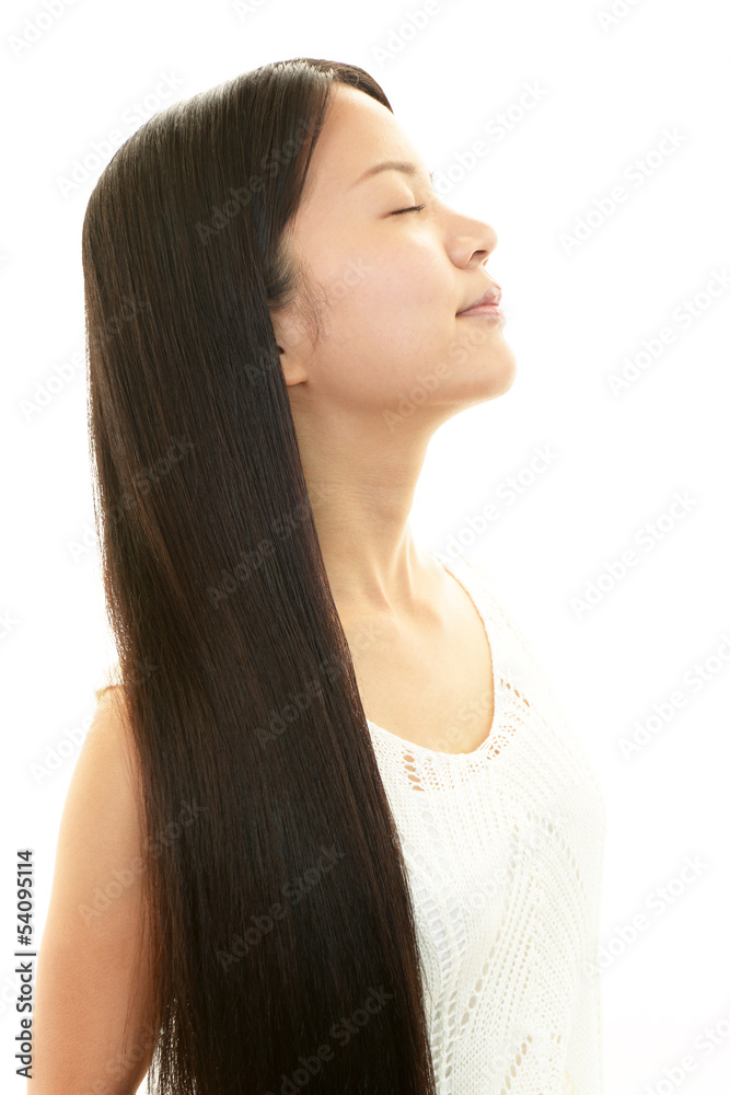 Naklejka premium ロングヘアの女性