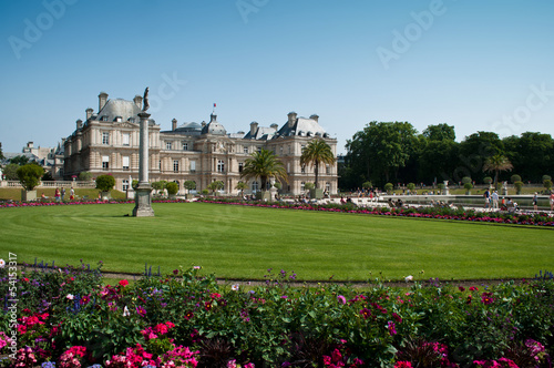 Jardin du Luxembourg à Paris © pixarno