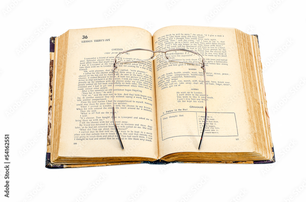 Obraz premium Book and glasses