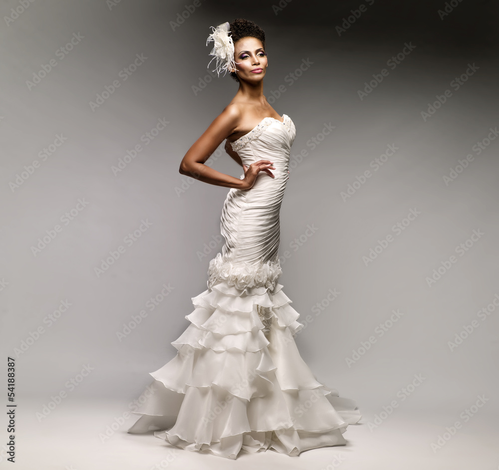Fototapeta premium African-American bride