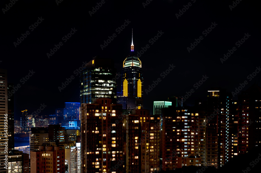 Fototapeta premium Central Plaza Hong Kong Skyscraper at night