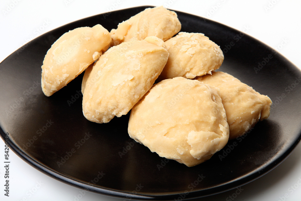 Brown sugar in a black dish Brown sugar in a black dish