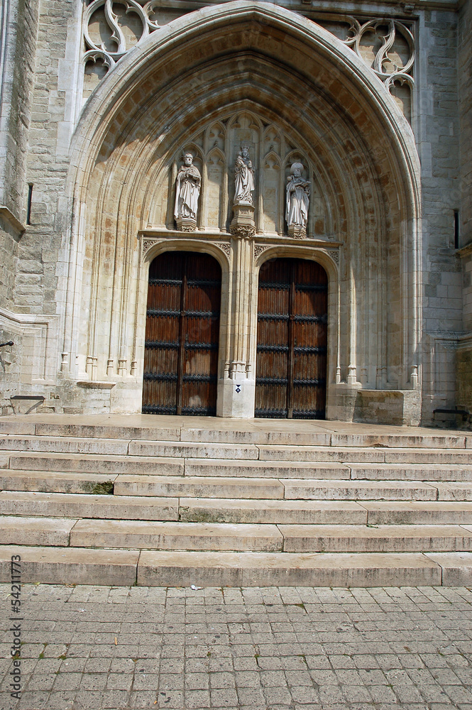Eglise Saint-Pierre et Saint-Guidon