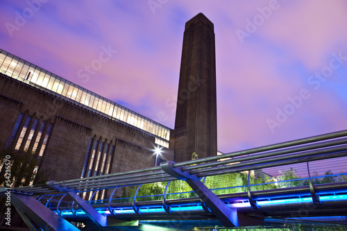 Tate Modern and the Millennium Bridge photo