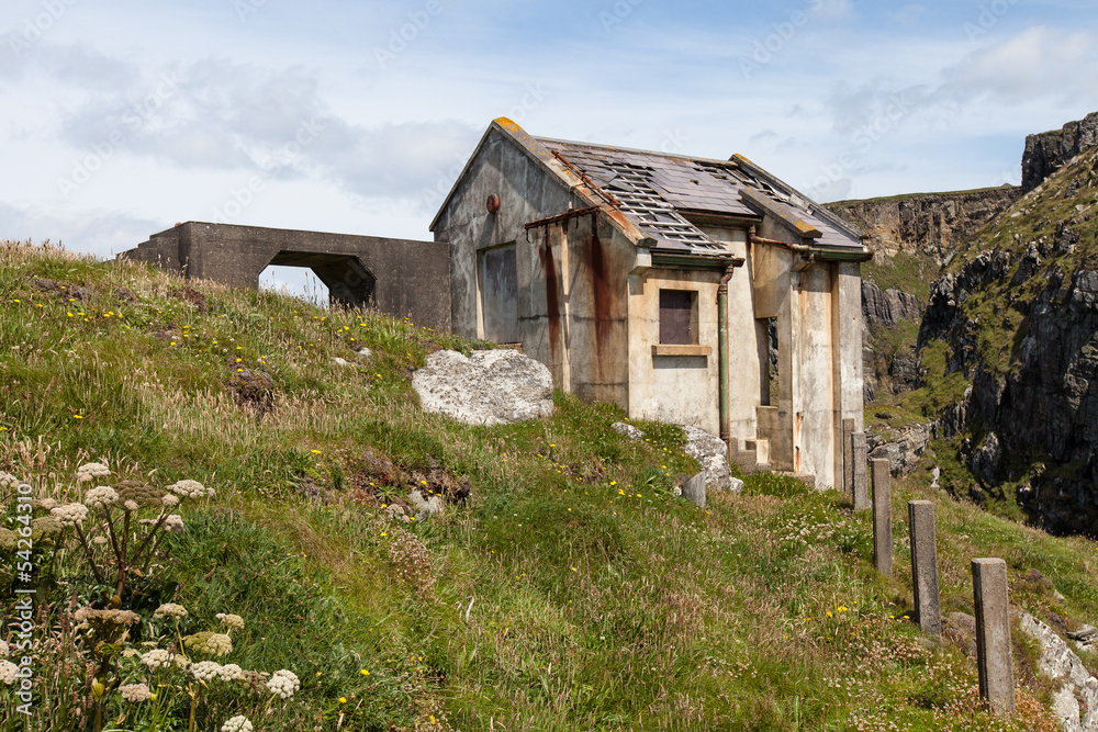 Altes Gebäude am Mizen-Halbinsel in Irland Altes Gebäude am Mizen-Halbinsel in Irland