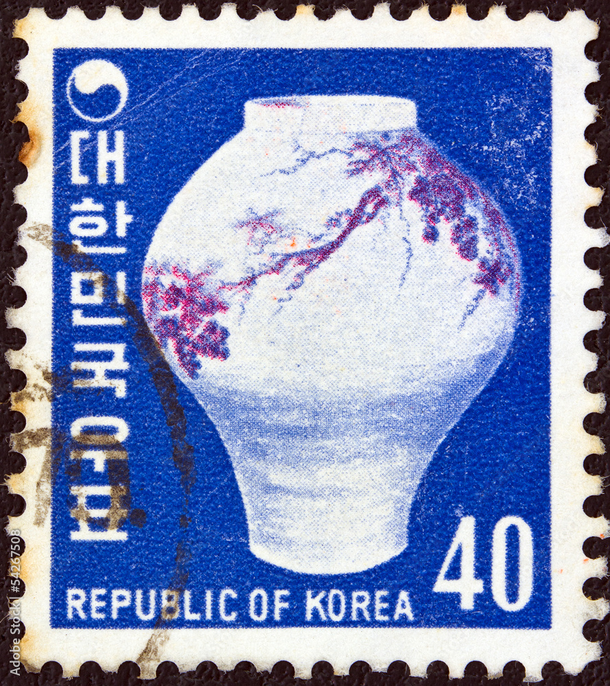 Naklejka premium Porcelain vase (South Korea 1976)