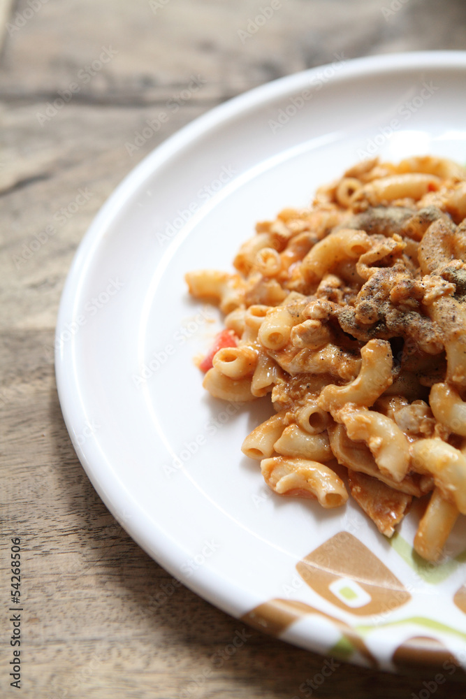 pasta with ham and tomato pasta with ham and tomato