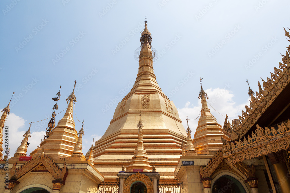 Fototapeta premium Sule pagoda in Yangon, Burma (Myanmar)