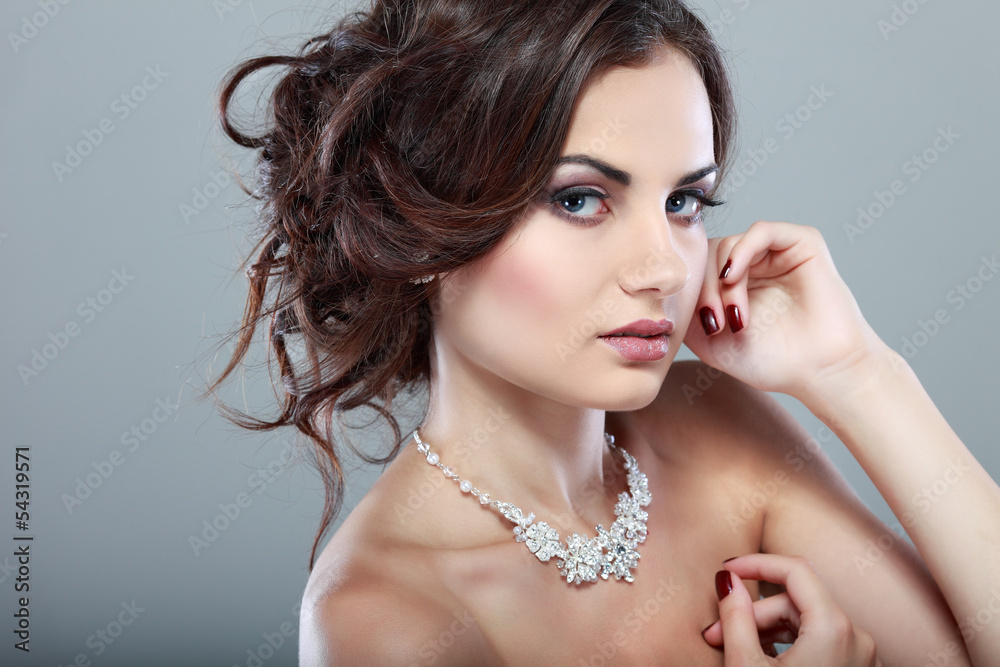 Obraz premium Portrait of elegant girl is in fashion style. Wedding decoration