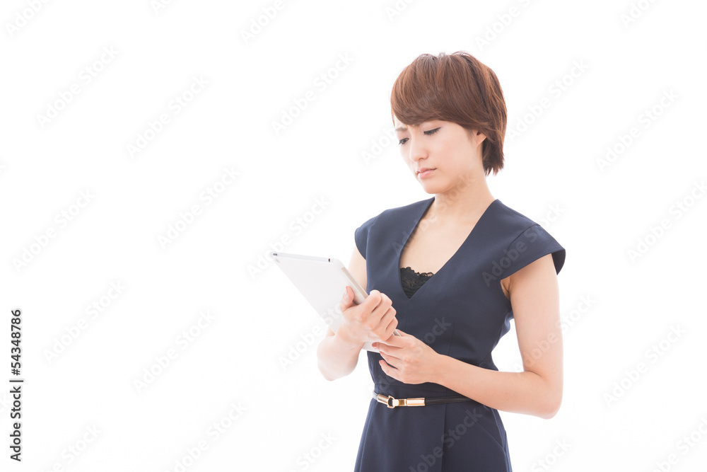 タブレットを見る女性 ビジネス タブレットを見る女性 ビジネス