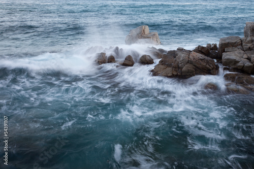 wave and rock © Astroid