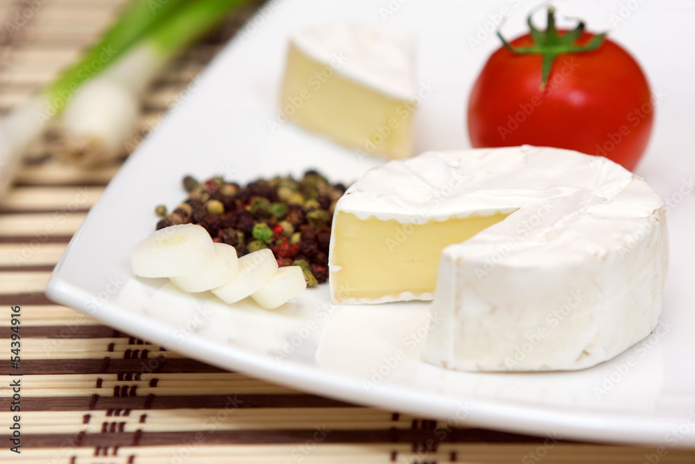 Camembert with vegetables
