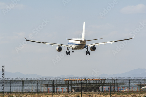 A landing plane