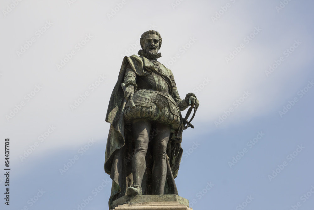 Statua di Carlo Emanuele I di Savoia a Vicoforte