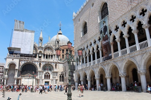 St. Mark's Bazilica and Doge's Palace, Venice, Italy © takranik