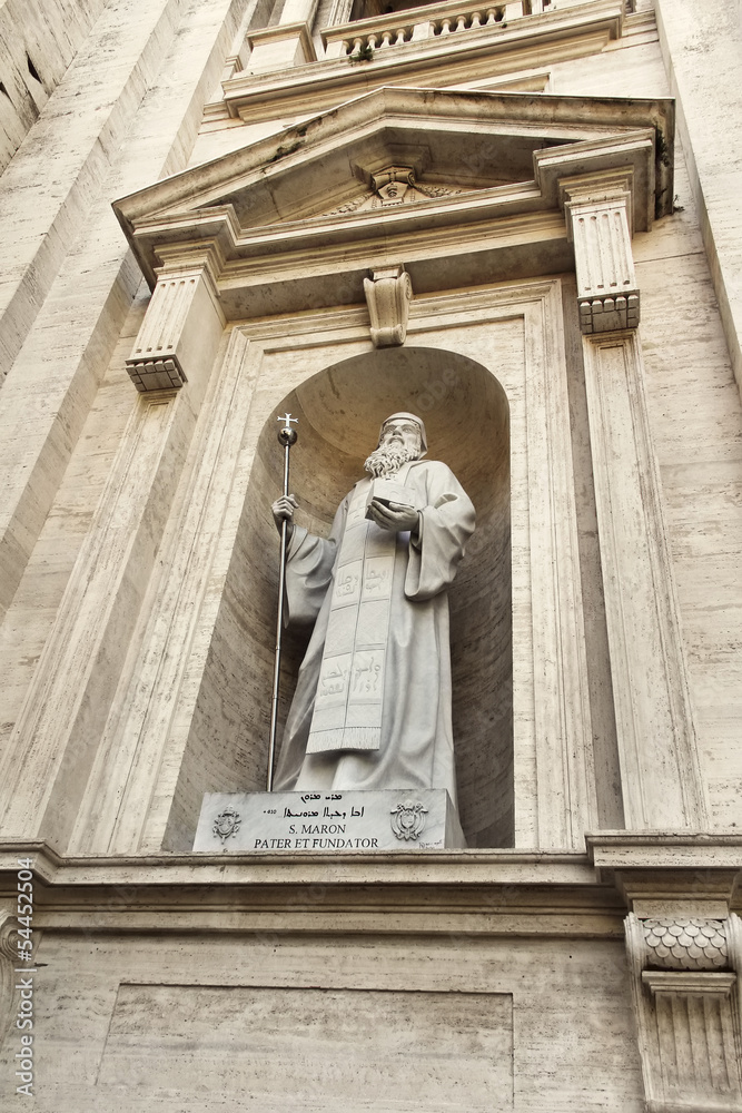 Statue of Saint Maroun, Saint Peter's Basilica