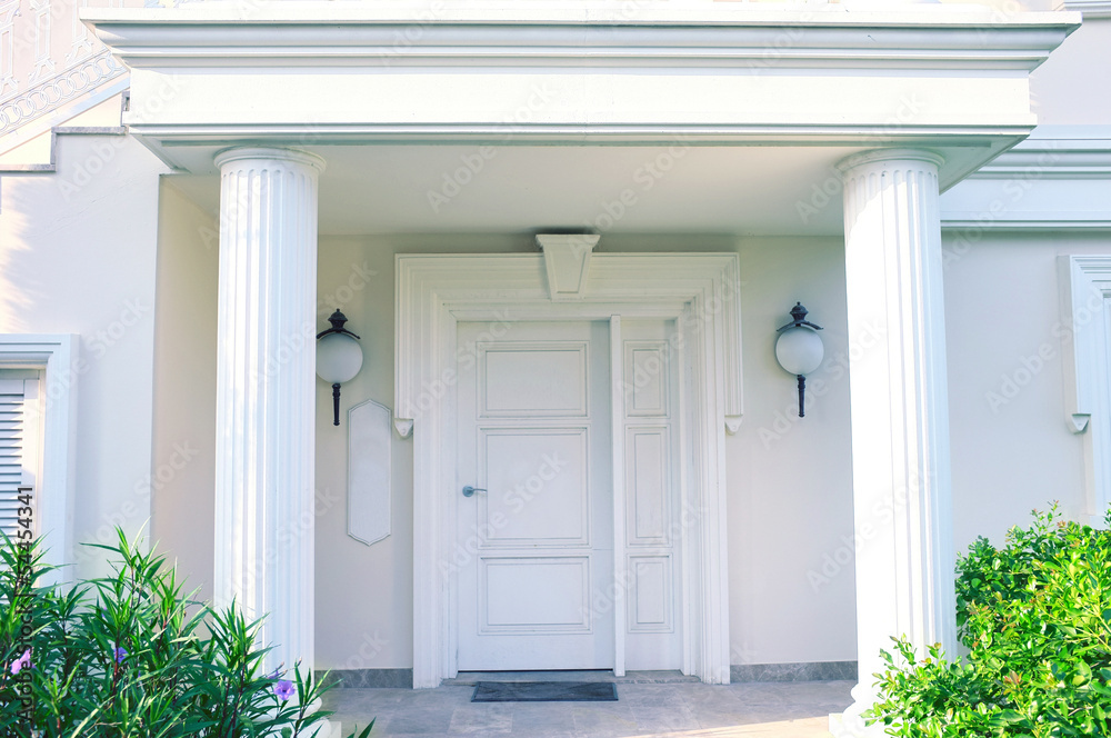 Fototapeta premium Modern house with landscaping on front