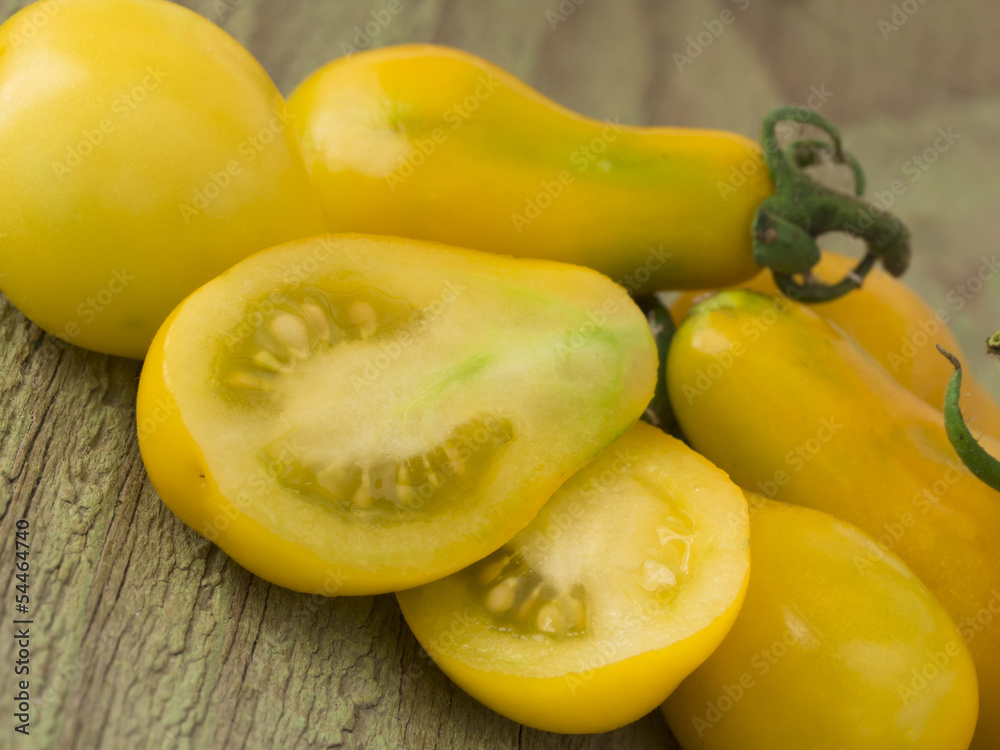 fresh yellow tomatoes fresh yellow tomatoes
