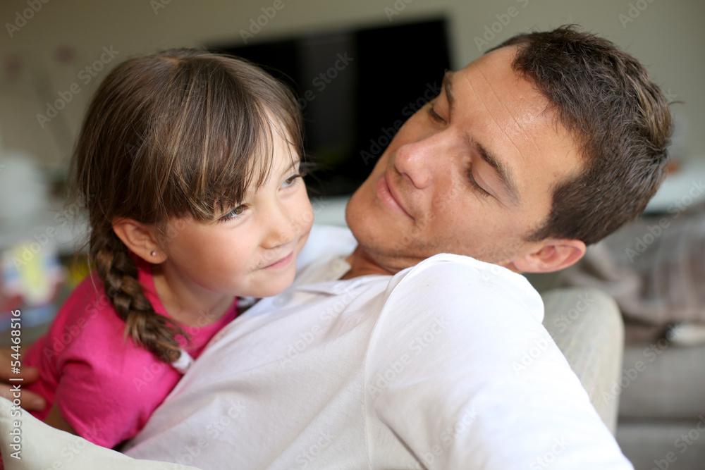 Portrait of daddy with little girl