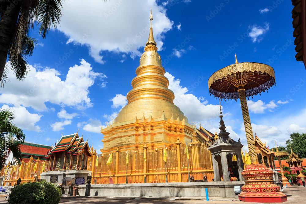 Fototapeta premium Thai temple