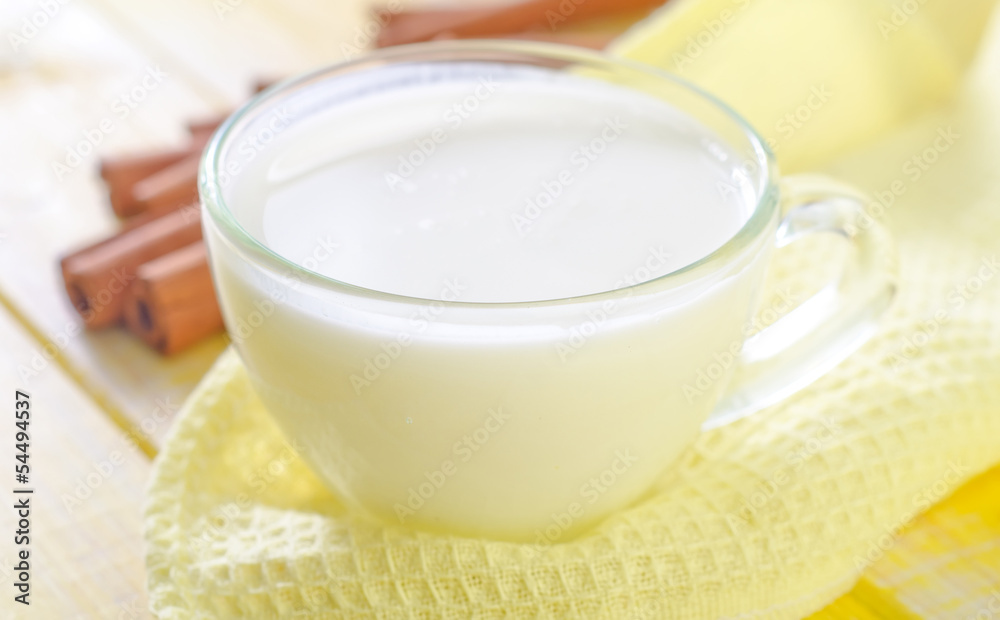 milk with cinnamon milk with cinnamon